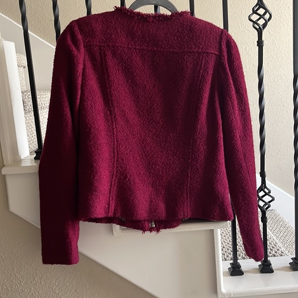 CAbi #530 Blazer Jacket Britt Boucle Merlot Blazer Burgundy Red Wool Blends Sz 6 - Picture 3 of 12